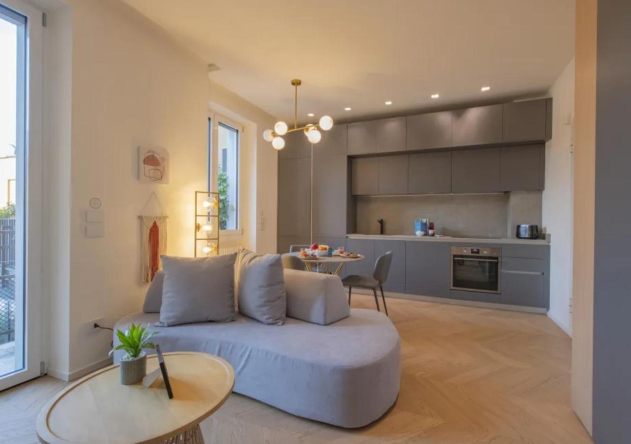 Sweett- Luxury Torino Apartment Milan Exterior photo